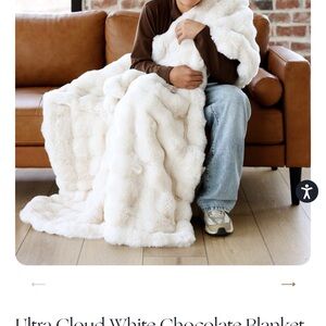 Ultra Soft White Blanket